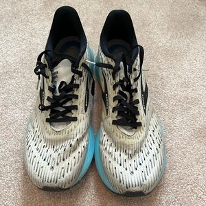 Brooks Hyperion Tempo